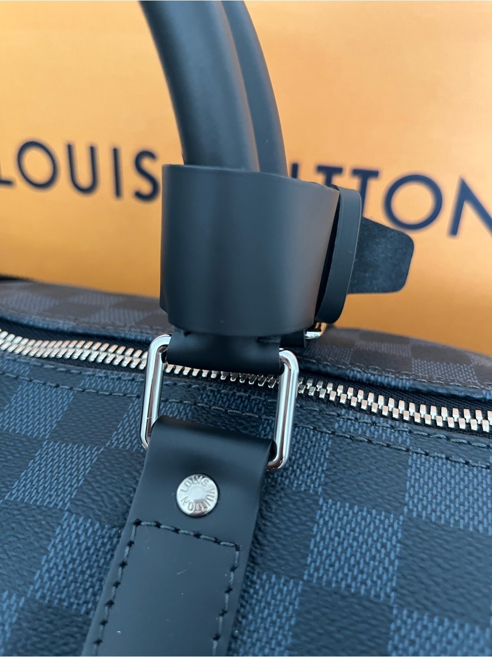 Louis Vuitton Keepall 55 - Picture 9 of 15
